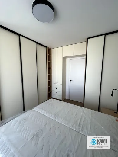 Na prenájom 1-izbový byt, 38 m², Bratislava-Ružinov, Mlynské Luhy