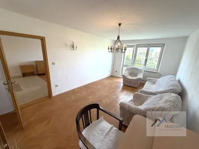 Na prenájom 3-izbový byt, 73 m², Prievidza, Traťová
