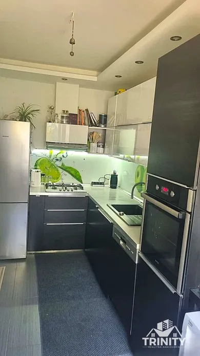 Mieszkania na wynajem, 3-pokojowe, Nové Zámky · €600
