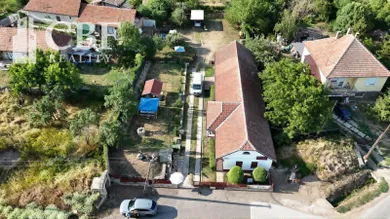 Na predaj pozemok