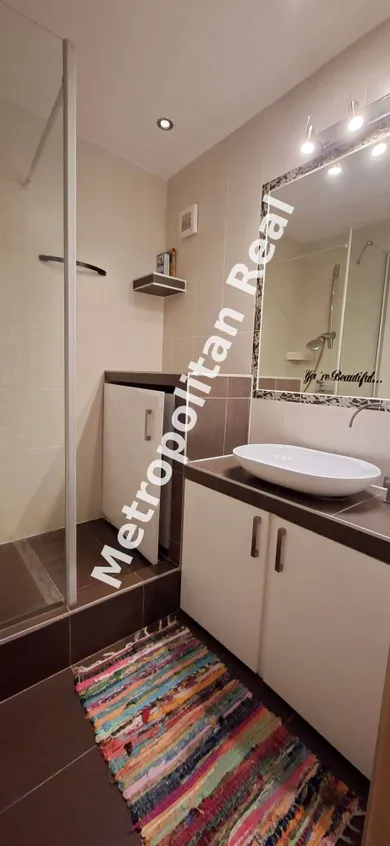 Na prenájom 3-izbový byt, 70 m², Bratislava-Petržalka, Pečnianska