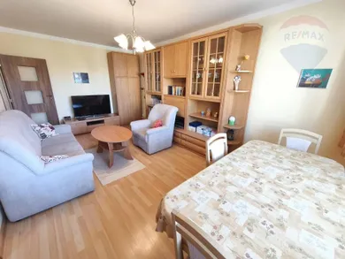 Mieszkania na sprzedaż, 3-pokojowe, Brezno · €158 000