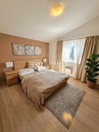 Na predaj dom, 94 m², Vráble