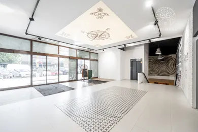 Komerčné priestory na prenájom, Košice-Staré Mesto · €7 800