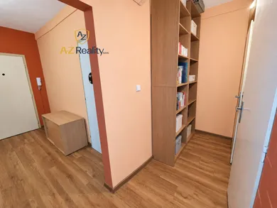 Na predaj 2-izbový byt, 65 m², Nové Zámky