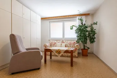 Na predaj 3-izbový byt, 79 m², Pezinok, Svätoplukova
