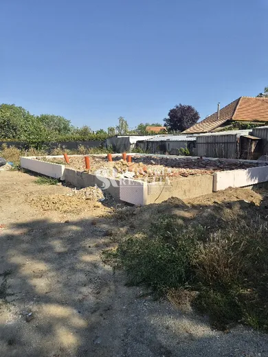 Na predaj dom, 94 m², Vráble
