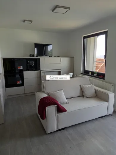 Byty na prenájom 2-izbový, Bratislava-Nové Mesto · €850
