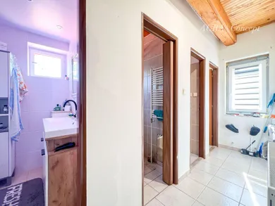 Na predaj dom, 160 m², Bystrička, -