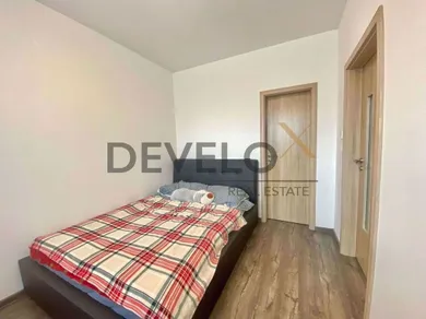 Na predaj 2-izbový byt, 50 m², Malacky, Malé námestie
