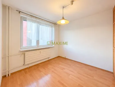 Na predaj 3-izbový byt, 74 m², Trnava, Teodora Tekela