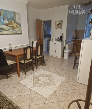 Na prenájom 2-izbový byt, 59 m², Bratislava-Staré Mesto, Zochova