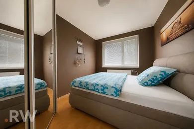 Na predaj 3-izbový byt, 71 m², Bratislava-Petržalka, Osuského