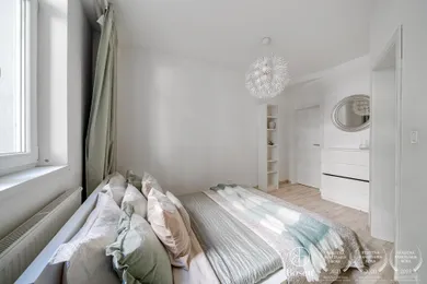 Na predaj 2-izbový byt, 54 m², Bratislava-Staré Mesto, Jelenia