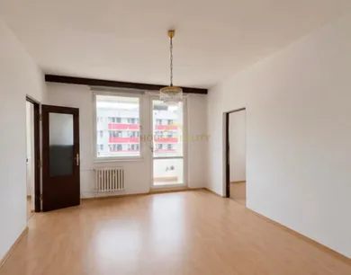 Byty na predaj 3-izbový, Bratislava-Karlova Ves · €235 000