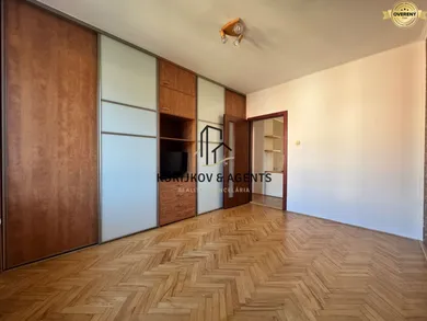 Na prenájom 4-izbový byt, 75 m², Humenné, Puškinova
