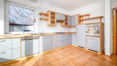 Na prenájom dom, 240 m², Bratislava-Jarovce, Trnková