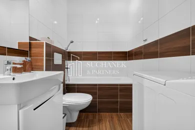 Na predaj 1-izbový byt, 26 m², Bratislava-Petržalka, Topoľčianska