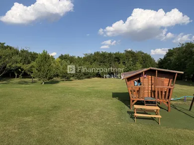 Na predaj 5-izbový byt, 230 m², Holice