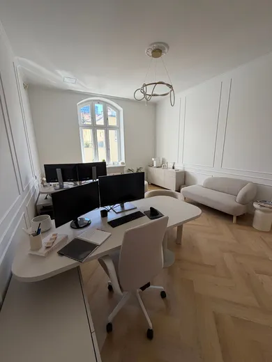 Комерційні приміщення в оренду, Bratislava-Staré Mesto · €500