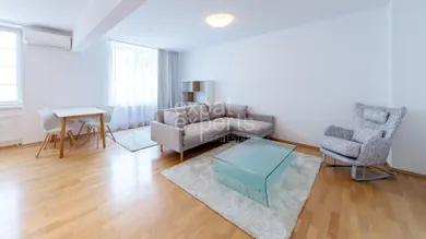 Byty na prenájom 3-izbový, Bratislava-Ružinov · €1 100