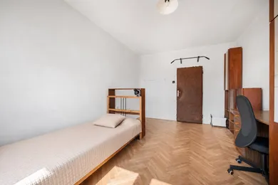 Na predaj 3-izbový byt, 79 m², Bratislava-Nové Mesto, Ovručská
