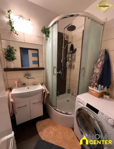 Na predaj 3-izbový byt, 73 m², Komárno, Gazdovská