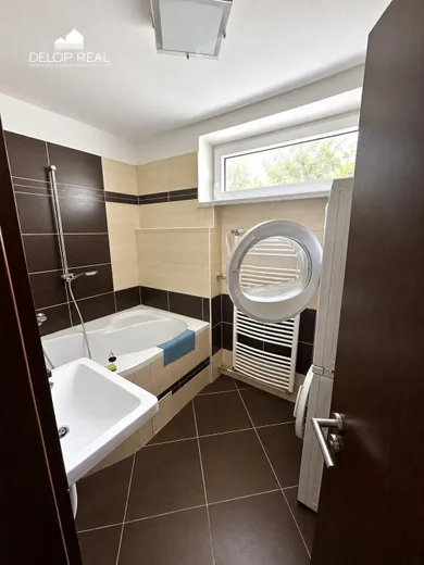 Na predaj 2-izbový byt, 55 m², Bratislava-Staré Mesto, Drotárska cesta