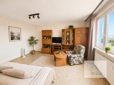 Mieszkania na sprzedaż, 1-pokojowe, Vráble · €86 000