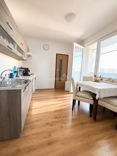 Byty na predaj 2-izbový, Levice · €109 000