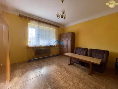 Na predaj 3-izbový dom, 140 m², Čierny Brod, Heď