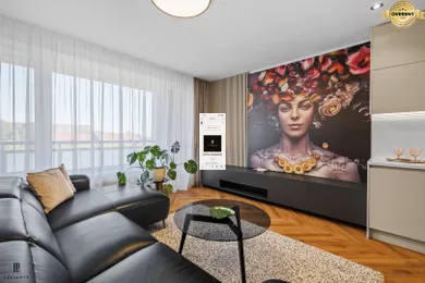 Na prenájom 3-izbový byt, 69 m², Senec, Námestie 1.mája