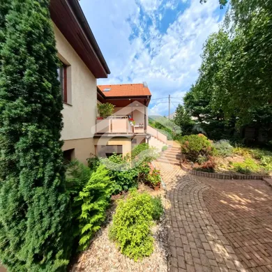 Na predaj 9-izbový dom, 500 m², Nitra, Kodályova