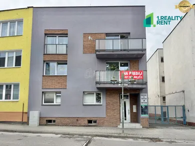 Domy na sprzedaż, 10-pokojowe, Čadca · €790 000