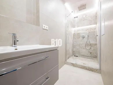 Mieszkania na sprzedaż, 3-pokojowe, Nitra · €189 990