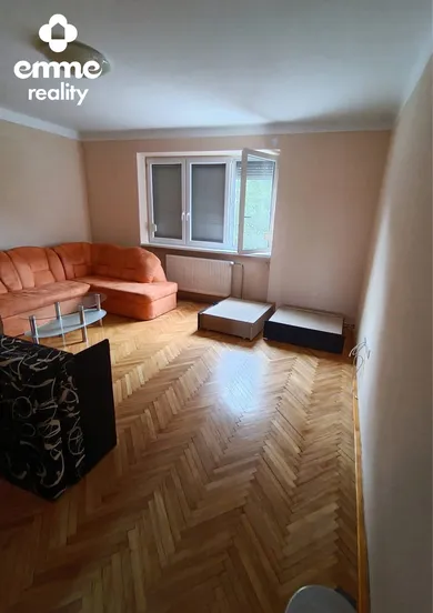 Na predaj 3-izbový byt, 70 m², Dunajská Streda, Športová