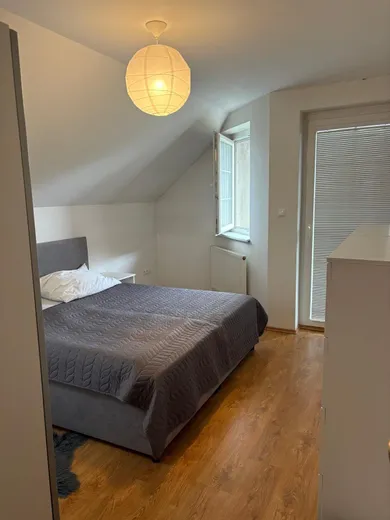 Na predaj dom, 201 m², Šamorín