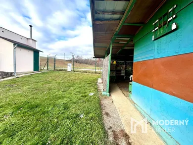 Na predaj 1-izbový rekreačný dom, 281 m², Bánovce nad Bebravou