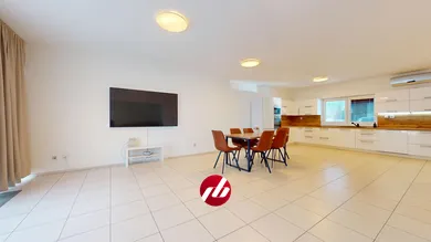Na prenájom dom, 150 m², Bratislava-Vrakuňa, Majoránová