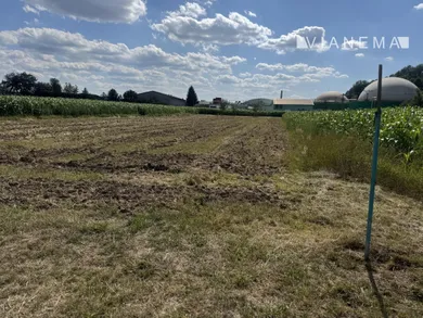Na predaj pozemok, 986 m², Horovce