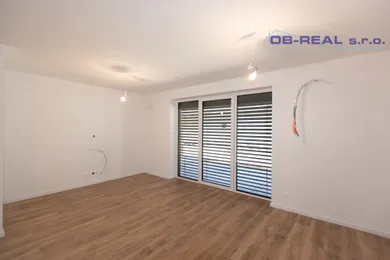 Na predaj 2-izbový byt, 69 m², Sládkovičovo, Fučíkova