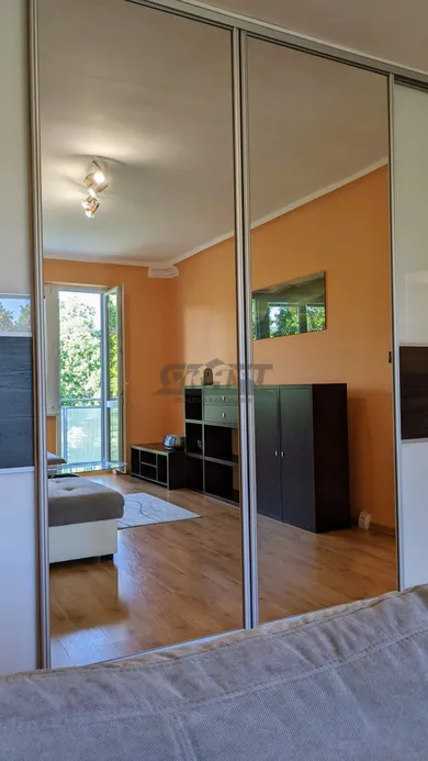 Na prenájom 2-izbový byt, 44 m², Bratislava-Ružinov, Ostredková