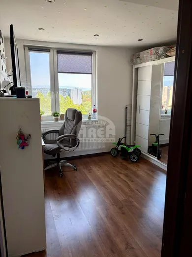 Na predaj 3-izbový byt, 72 m², Michalovce, -