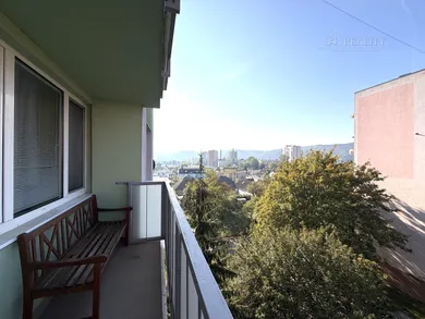 Na predaj 2-izbový byt, 44 m², Trenčín, Žilinská