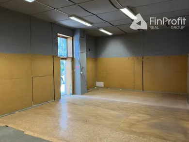 Na prenájom komerčné, 55 m², Bratislava-Nové Mesto, Bojnická