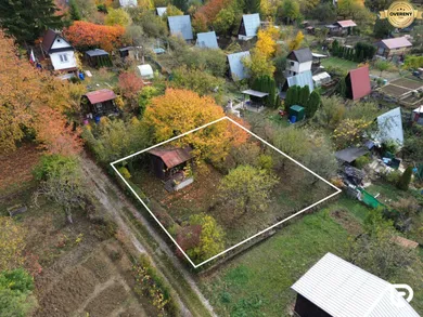 Na predaj pozemok, 288 m², Trenčín