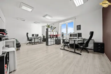 Lokale komercyjne na wynajem, Bratislava-Petržalka · €950