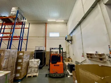 Na prenájom komerčné v Bratislava-Nové Mesto · €2 000 · Dokončené