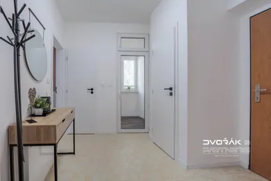 Na prenájom 3-izbový byt, 96 m², Banská Bystrica, Robotnícka 19