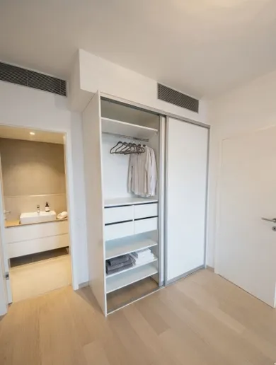 Na prenájom 2-izbový byt, 48 m², Bratislava-Staré Mesto, Továresnká